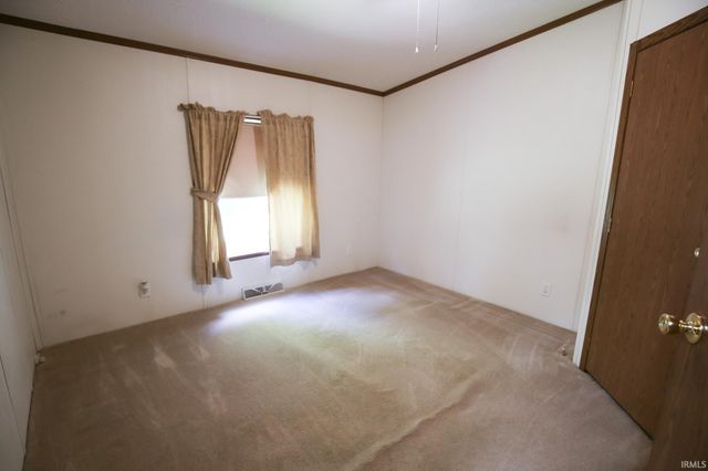 6858 S Greentuck Drive, Owensburg, IN 47453