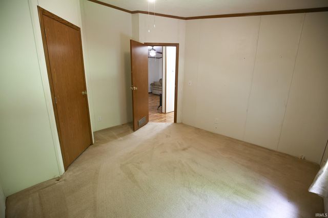 6858 S Greentuck Drive, Owensburg, IN 47453