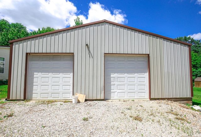 6858 S Greentuck Drive, Owensburg, IN 47453