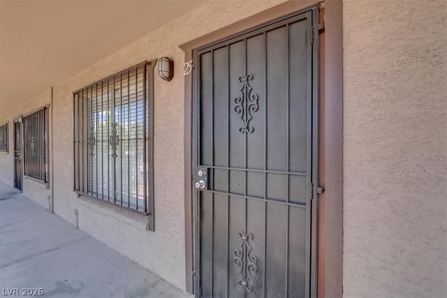 555 South Royal Crest Circle 25, Las Vegas, NV 89169
