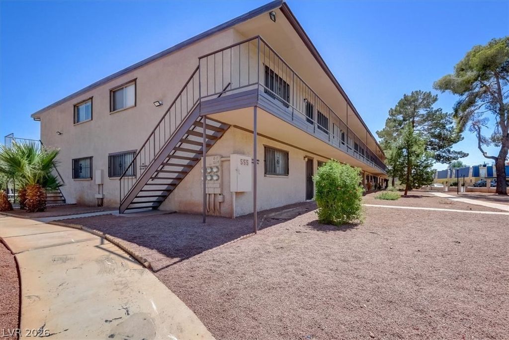 555 South Royal Crest Circle 25, Las Vegas, NV 89169