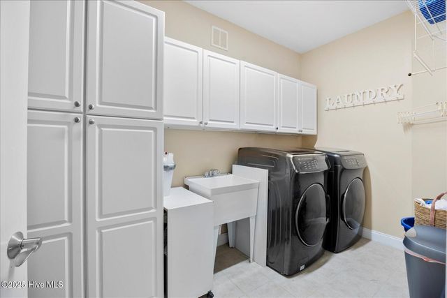 421 Okeechobee Road, Wilmington, NC 28412