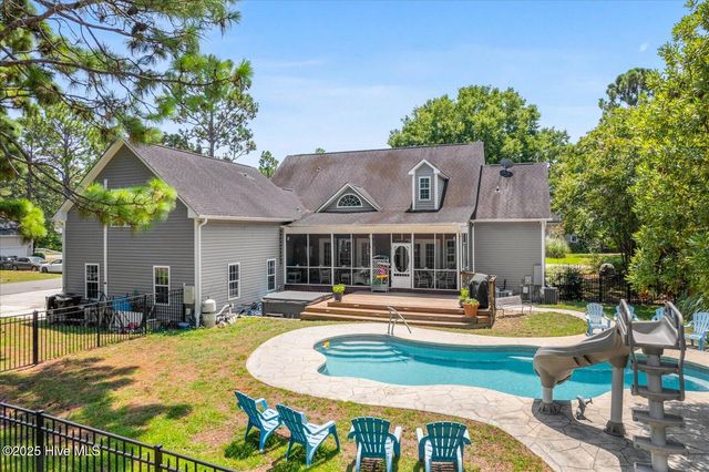 421 Okeechobee Road, Wilmington, NC 28412