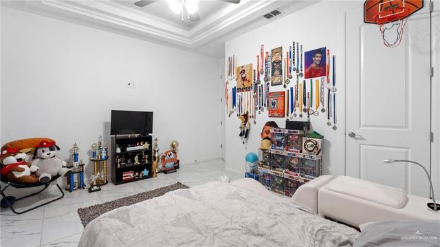 13811 N 34th Lane, Mcallen, TX 78504