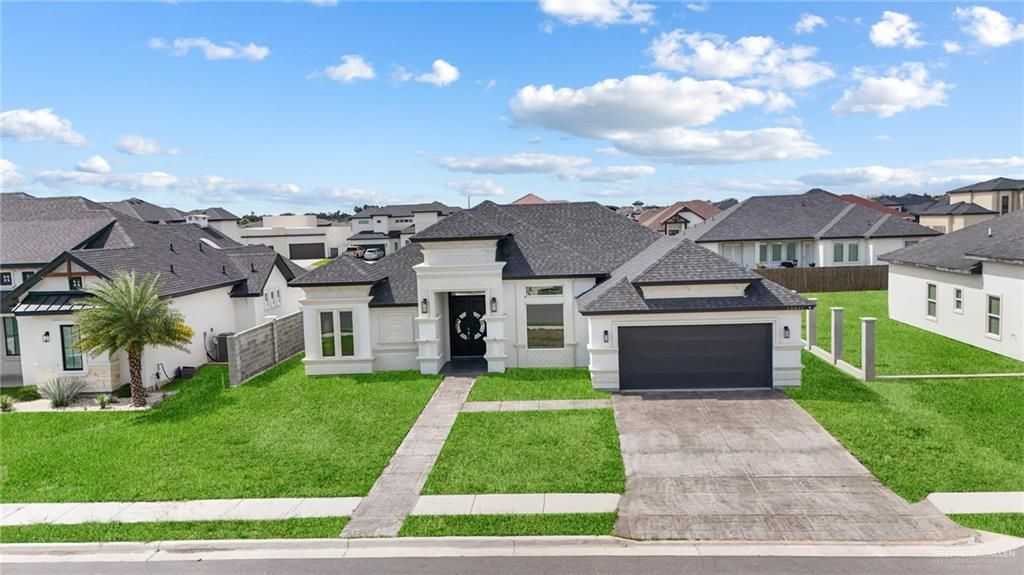 13811 N 34th Lane, Mcallen, TX 78504