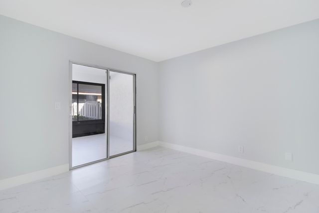 8055 SWEETBRIAR Way, Boca Raton, FL 33496
