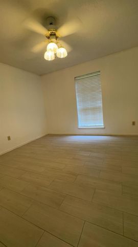 22803 Trailwood Lane, Tomball, TX 77375