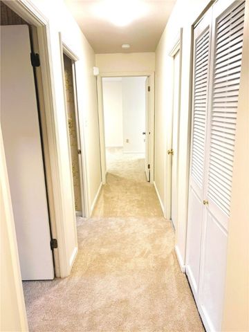 1500 Cochran Rd 512, Scott Twp, PA 15243