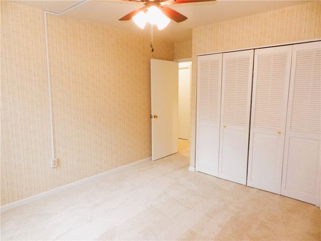 1500 Cochran Rd 512, Scott Twp, PA 15243