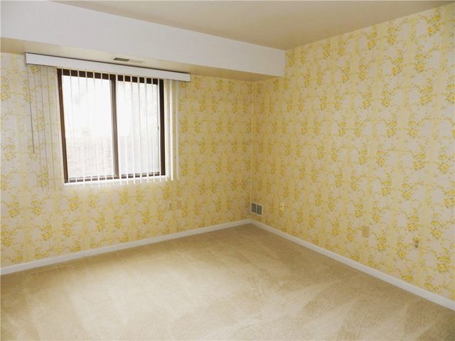 1500 Cochran Rd 512, Scott Twp, PA 15243