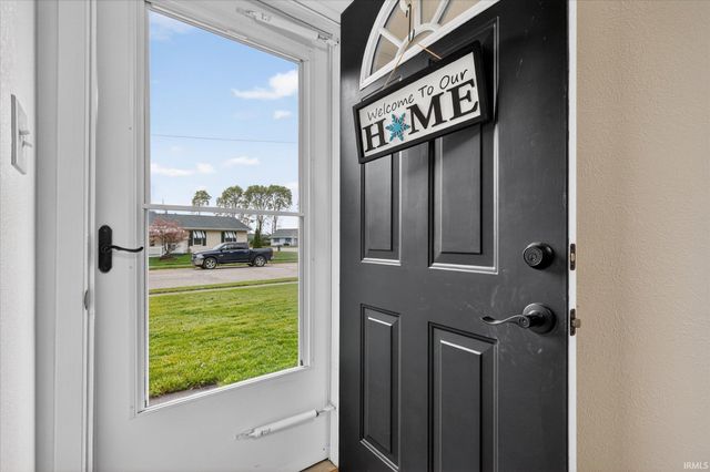 2802 Hampton Road, Mishawaka, IN 46544