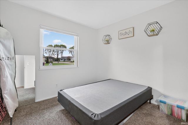 2802 Hampton Road, Mishawaka, IN 46544