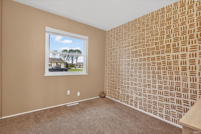 2802 Hampton Road, Mishawaka, IN 46544