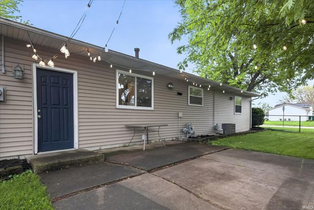 2802 Hampton Road, Mishawaka, IN 46544