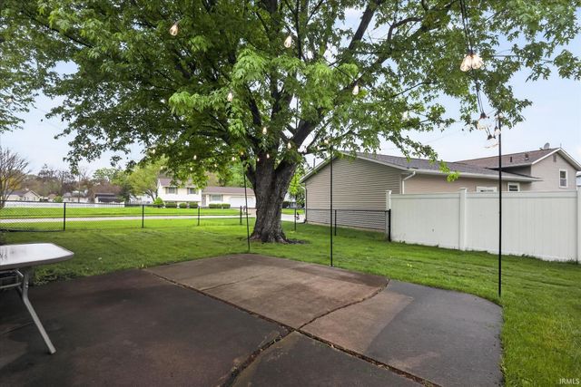 2802 Hampton Road, Mishawaka, IN 46544
