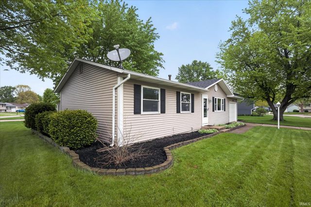 2802 Hampton Road, Mishawaka, IN 46544
