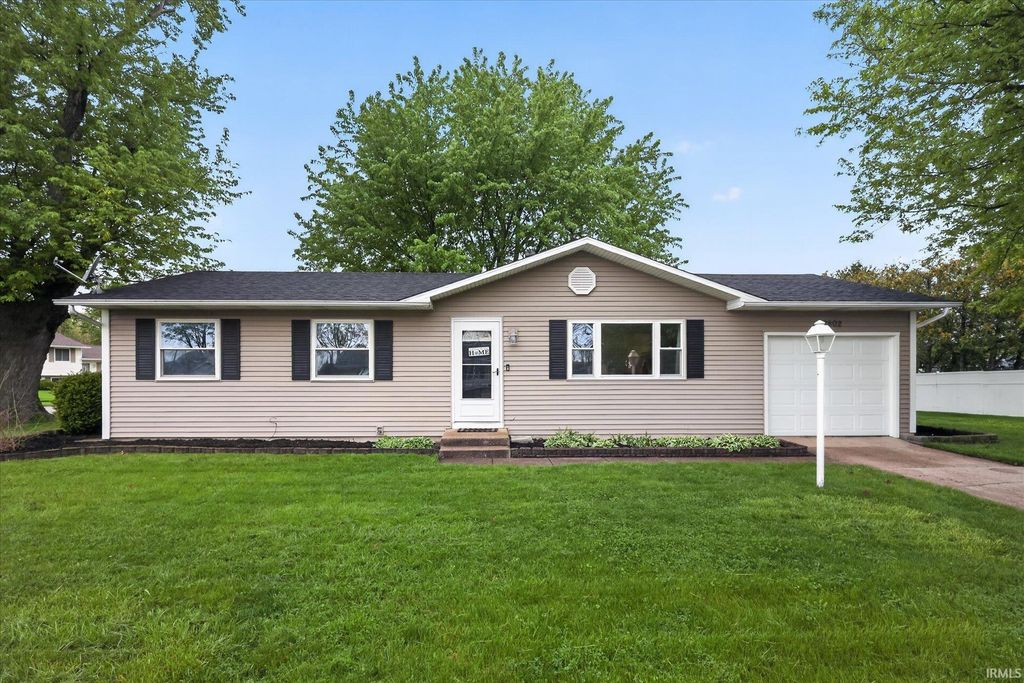 2802 Hampton Road, Mishawaka, IN 46544