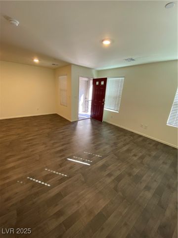 345 Summer Sparrow Avenue, Henderson, NV 89011