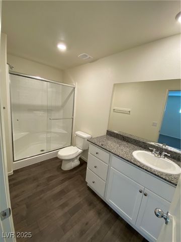 345 Summer Sparrow Avenue, Henderson, NV 89011