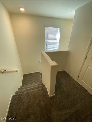 345 Summer Sparrow Avenue, Henderson, NV 89011