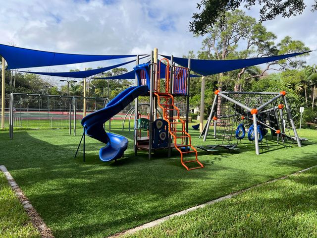 105 Deer Creek Road 202, Deerfield Beach, FL 33442