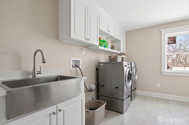 290 Fresh Ponds Road, South Brunswick, NJ 08852