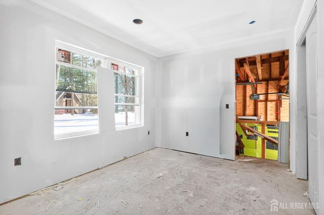 290 Fresh Ponds Road, South Brunswick, NJ 08852