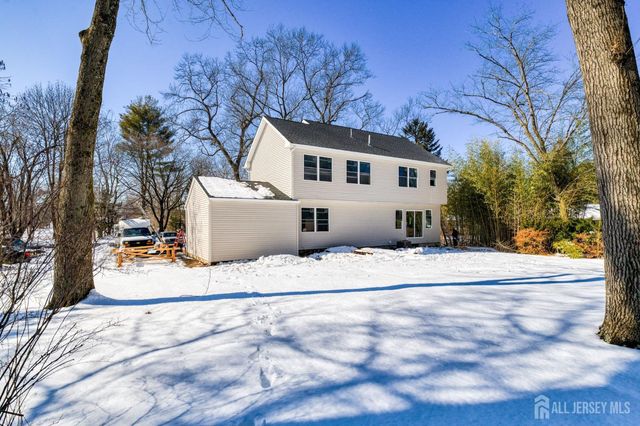 290 Fresh Ponds Road, South Brunswick, NJ 08852