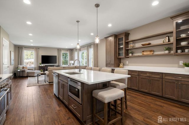 290 Fresh Ponds Road, South Brunswick, NJ 08852