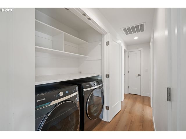 7685 Se HENDERSON St, Portland, OR 97206