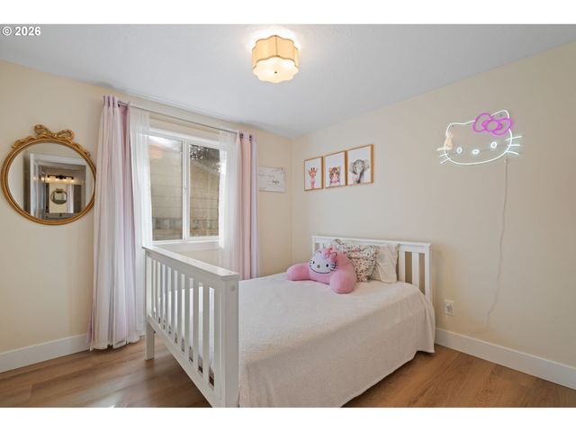 7685 Se HENDERSON St, Portland, OR 97206