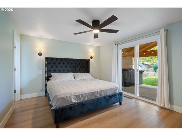 7685 Se HENDERSON St, Portland, OR 97206