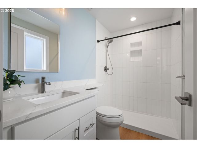 7685 Se HENDERSON St, Portland, OR 97206