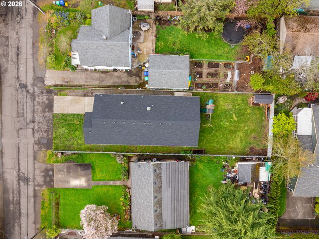 7685 Se HENDERSON St, Portland, OR 97206