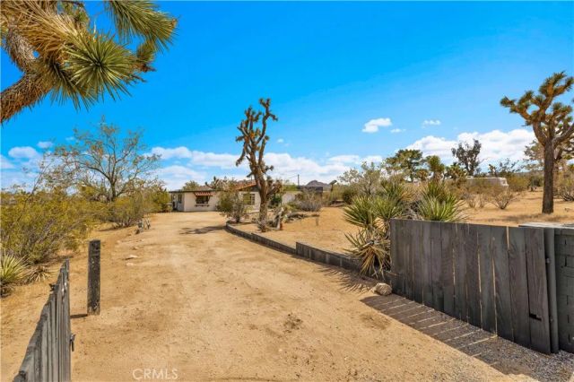 6685 Sunnyhill Road, Joshua Tree, CA 92252