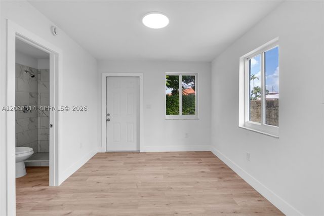 11445 SW 43rd Ter, Miami, FL 33165