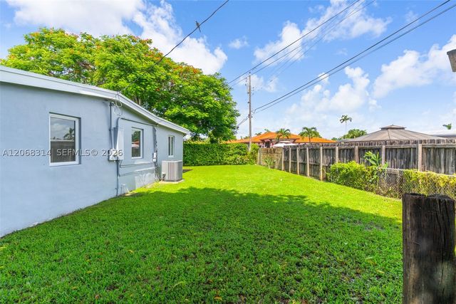 11445 SW 43rd Ter, Miami, FL 33165