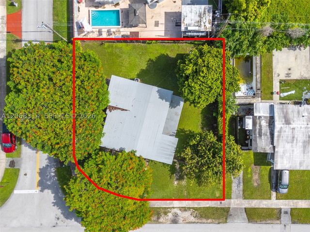 11445 SW 43rd Ter, Miami, FL 33165