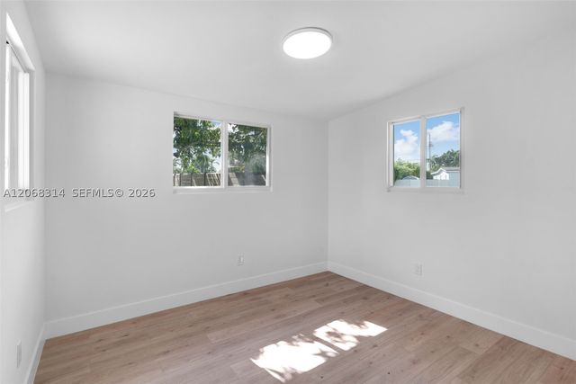11445 SW 43rd Ter, Miami, FL 33165
