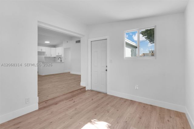 11445 SW 43rd Ter, Miami, FL 33165