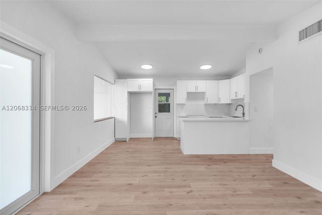 11445 SW 43rd Ter, Miami, FL 33165