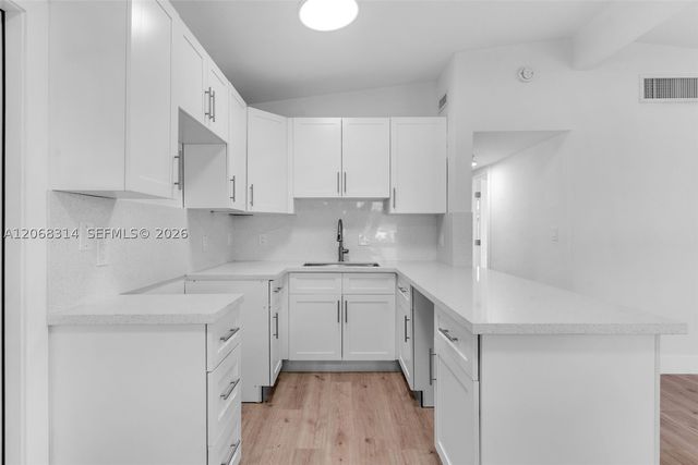 11445 SW 43rd Ter, Miami, FL 33165