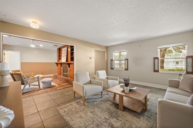 407 HERMITAGE DRIVE, Altamonte Springs, FL 32701