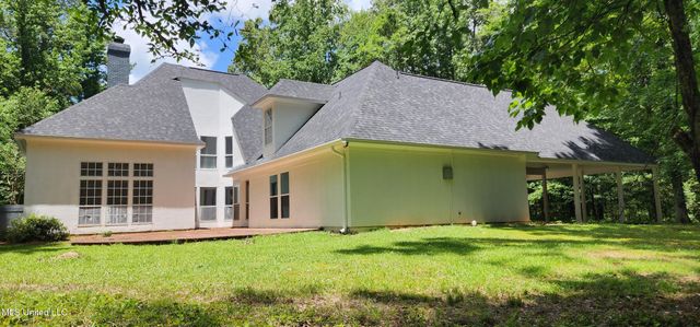 273 Springwood Drive, Terry, MS 39170