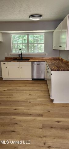273 Springwood Drive, Terry, MS 39170