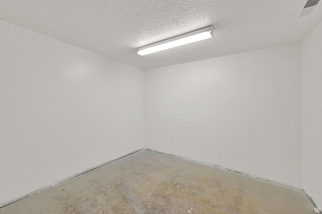 846 W 2400 N, Clinton, UT 84015
