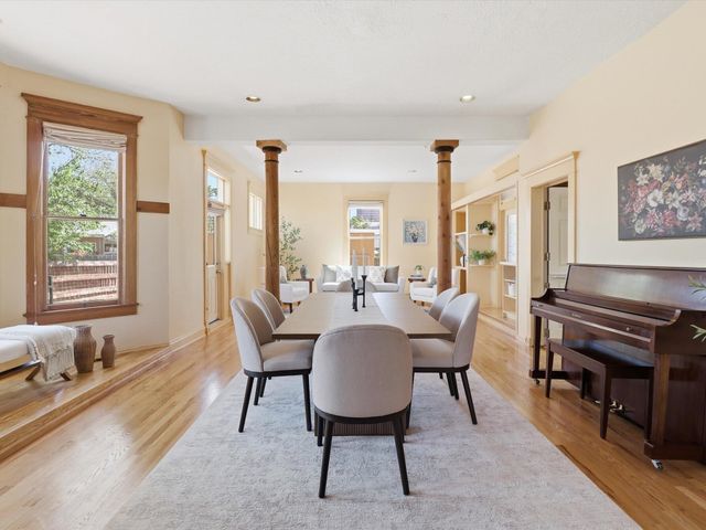 216 9th Street NW, Albuquerque, NM 87102