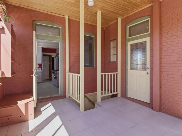 216 9th Street NW, Albuquerque, NM 87102