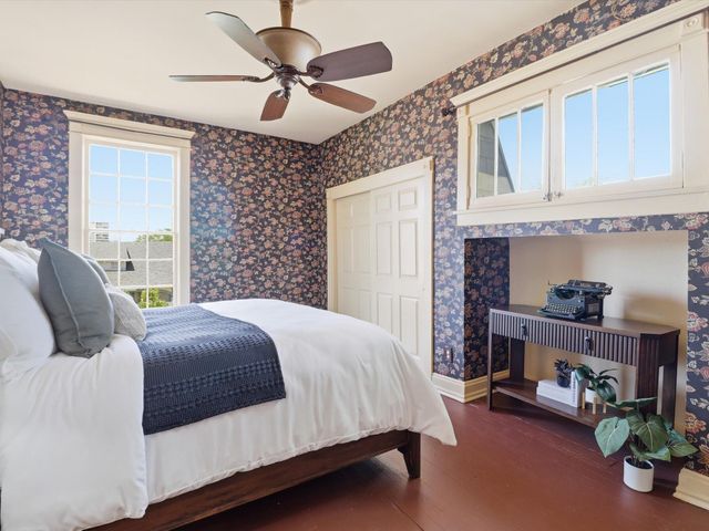 216 9th Street NW, Albuquerque, NM 87102