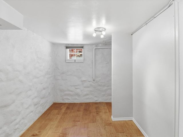 216 9th Street NW, Albuquerque, NM 87102